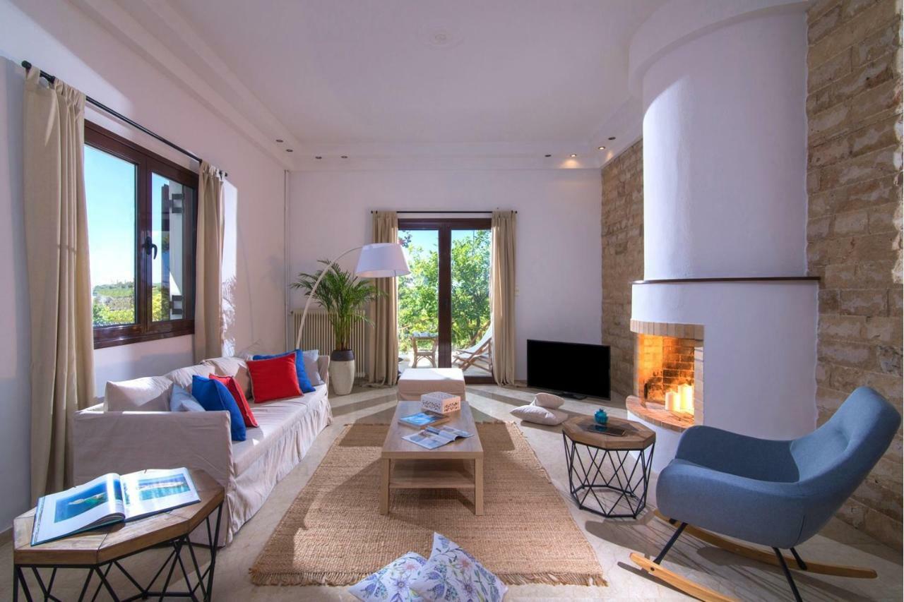 Luxury Villa Rosita W Heated Pool - Nature And Relax Epano Vathia Exterior photo